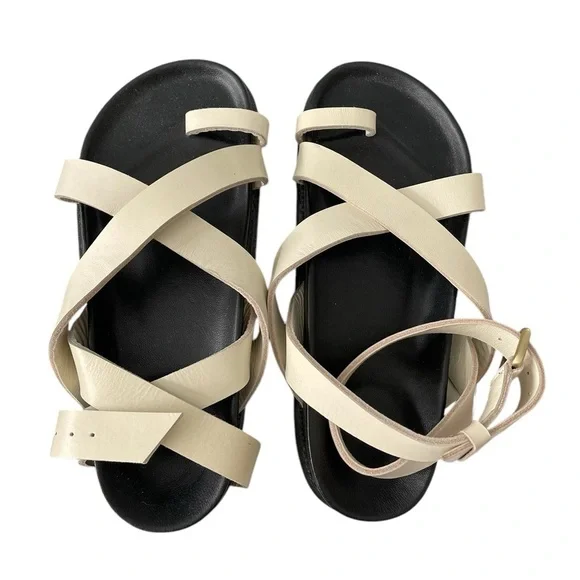 Liberté The Leni Sandal - Picture 4 of 13
